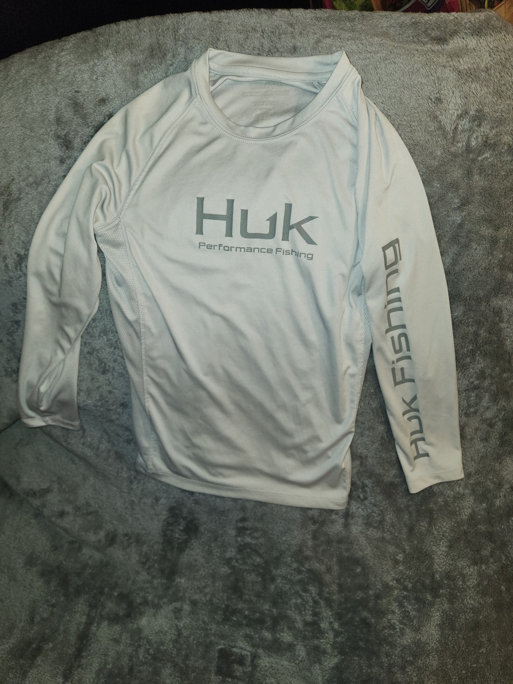 Huk White Long-Sleeve Performance Fishing Shirt